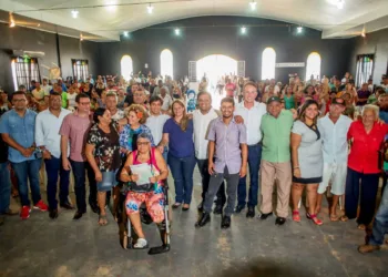 Governo celebra nova entrega de títulos definitivos e contempla 250 famílias em Rio Branco