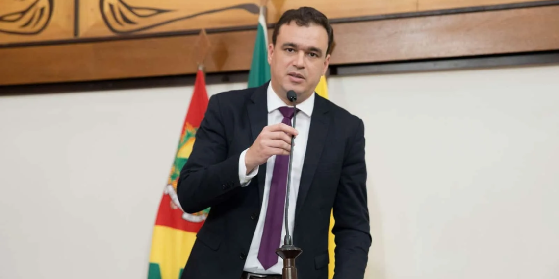 Daniel Zen destaca projeto do Executivo que regulamenta edital de terceirização do Huerb e das Upas
