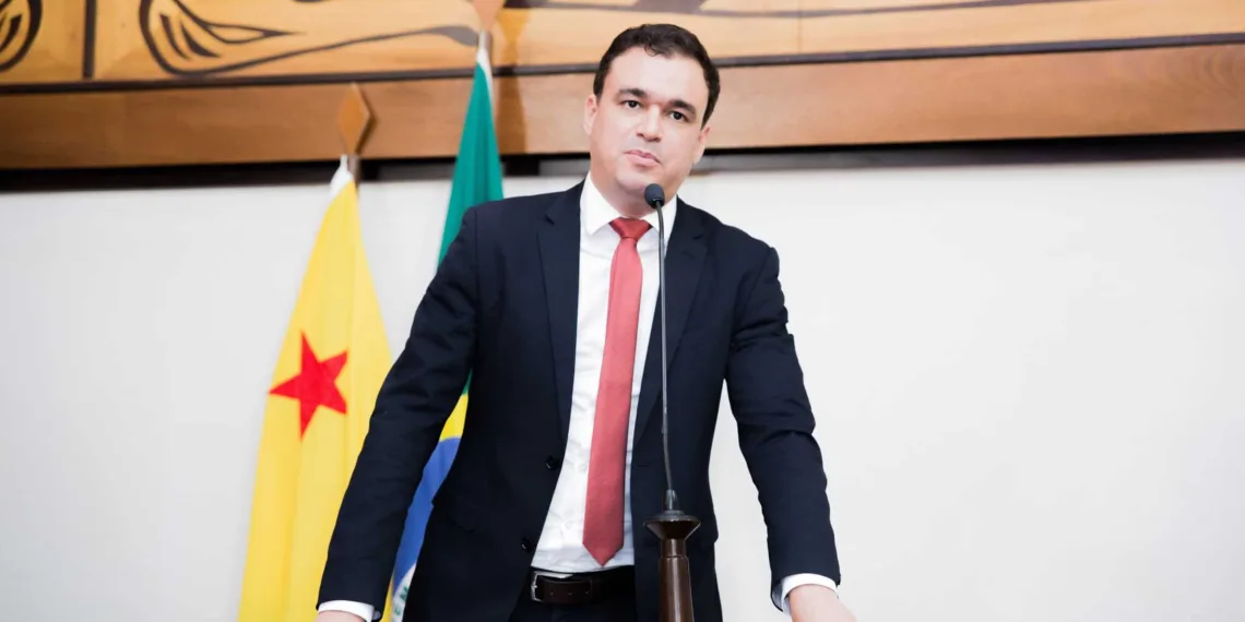 Daniel Zen desmente ‘negociata’ para a nomeação da filha do deputado Jonas na Juceac