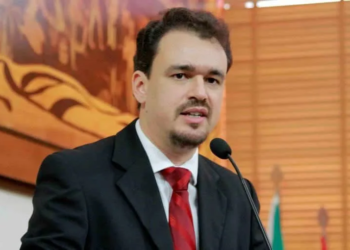 Daniel Zen apresenta anteprojeto de lei que propõe mudança na remoção de servidores públicos