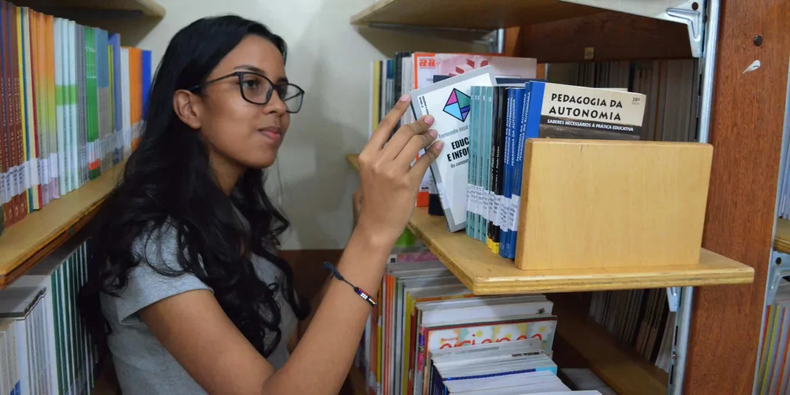 Projeto de aluna da rede pública é premiado em Mostra Juvenil de Ciência
