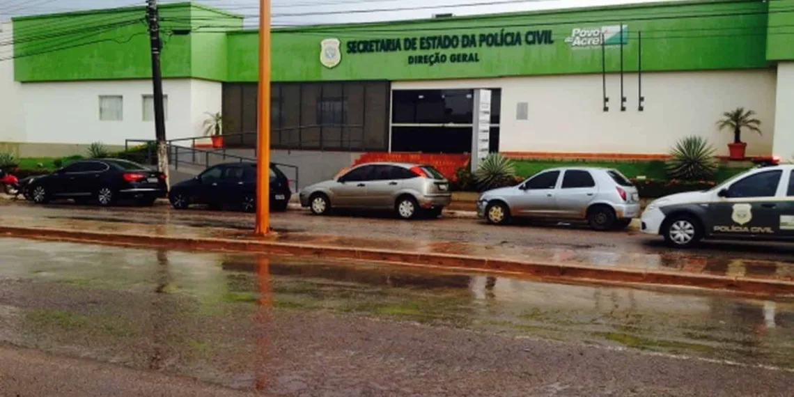 Policial civil é investigado por desvio de mais de R$ 34 mil pagos em fianças em delegacia no Acre