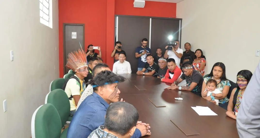 Lideranças indígenas visitam Câmara Municipal de Rio Branco