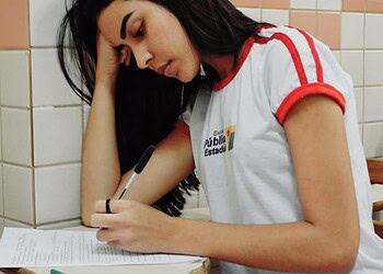 Projeto do Estado ajuda estudantes a fazer escolha profissional consciente