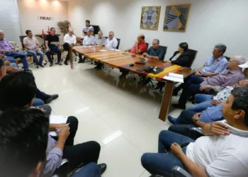 "O empresário precisa ter voz", diz presidente da Fieac em reunião setorial com Marcus Alexandre
