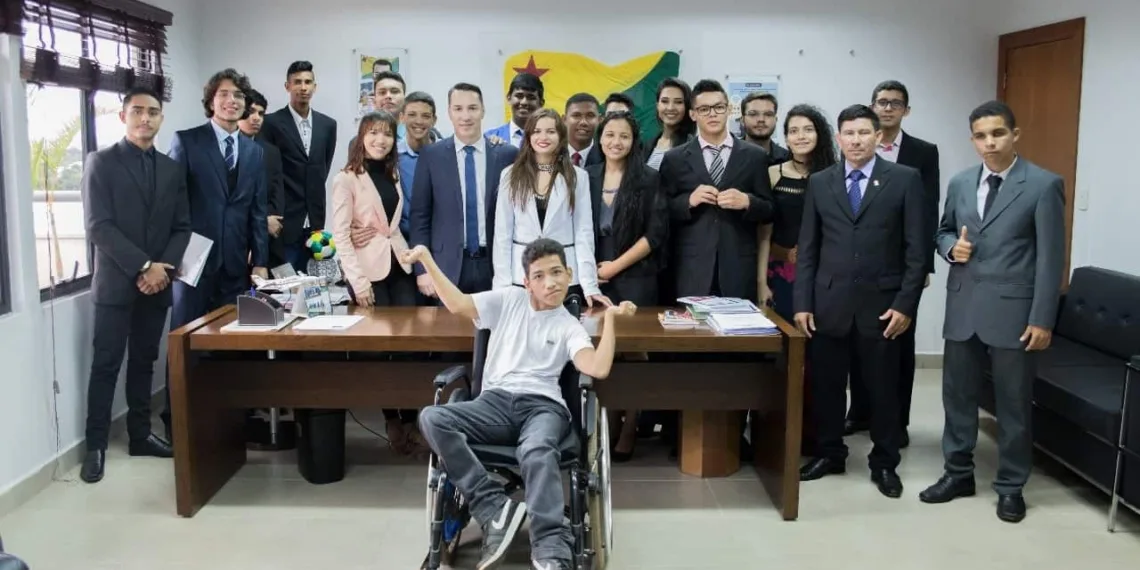Para Ney Amorim, posse de jovens parlamentares é momento histórico na Aleac