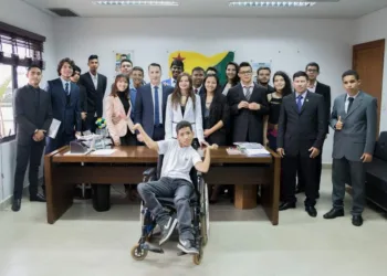 Para Ney Amorim, posse de jovens parlamentares é momento histórico na Aleac