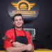 Chefe colombiano traz sabores do mundo dentro de hambúrgueres ao Acre