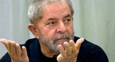 Defesa de Lula pede que Sergio Moro libere esteira dentro da cela