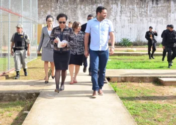 Membros do Judiciário Acreano e representantes do CNJ inspecionam unidade prisional feminina em Rio Branco