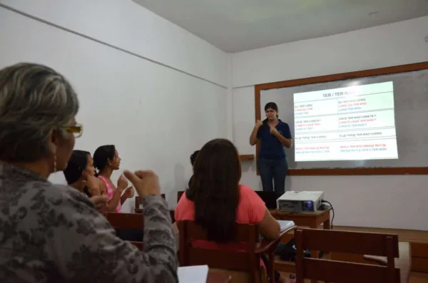 Centro de Apoio ao Surdo oferece 80 vagas para cursos de Libras no Acre