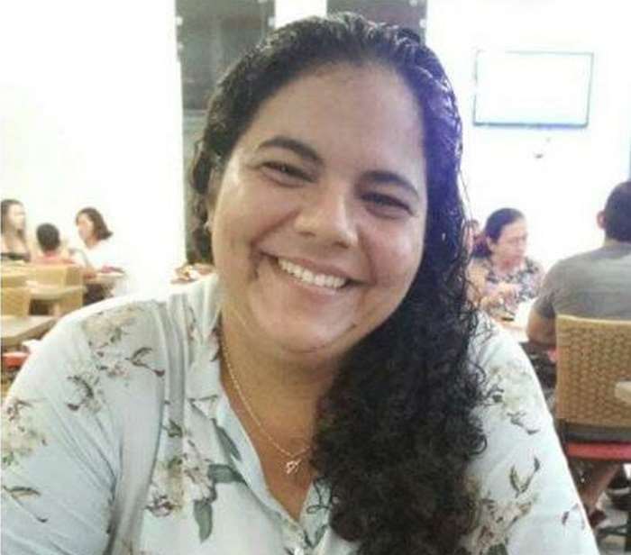 Emanuela da Silva Souza, 33 anos