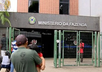 Por falta de efetivo, analistas da Receita Federal não aderem greve no Acre