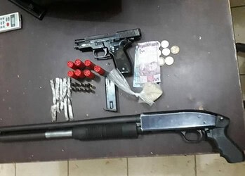 Material foi apreendido na noite deste terça em ação no bairro Papoco (Foto/ Divulgação Polícia Militar do Acre)
