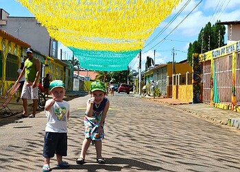 Bar lança promoção para incentivar torcedores a decorar ruas para a Copa