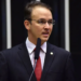 Na justificativa do requerimento, o deputado Leo de Brito argumenta que um estudo realizado pela USP com a ONG Conectas Direitos Humanos concluiu que o governo Bolsonaro bloqueou medidas de combate à Covid-19 (Foto: Assessoria)