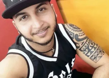 Homem encontrado carbonizado em carro era motorista na empresa Uber, diz polícia