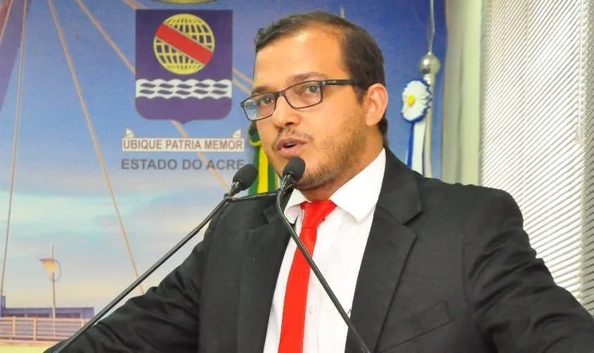 “O poder público negligencia a saúde dos riobranquenses com a falta de água”, denuncia Forneck