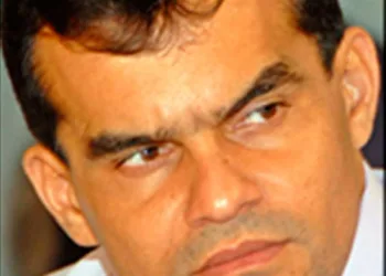 Justiça julga procedente denúncia do MP/AC e condena ex-prefeito por falsidade ideológica