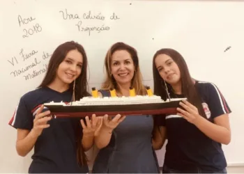 Alunas da rede pública de Florianópolis vão para o Acre após trabalho sobre Titanic