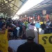 Protesto contra aumento da passagem de ônibus interdita Terminal Urbano