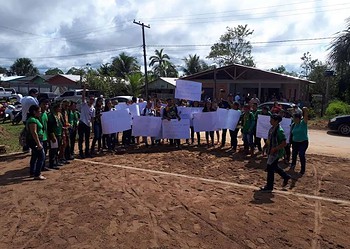 Visita de Ministro da Educação a Cruzeiro do Sul é marcada por protestos