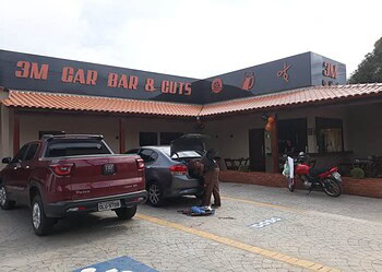 Junto e misturado: Conheça o novo lava-jato, bar e barbeira de Rio Branco