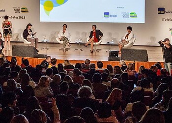 Itaú Social e Instituto Ayrton Senna promovem debate sobre a formação de professores no contexto da BNCC