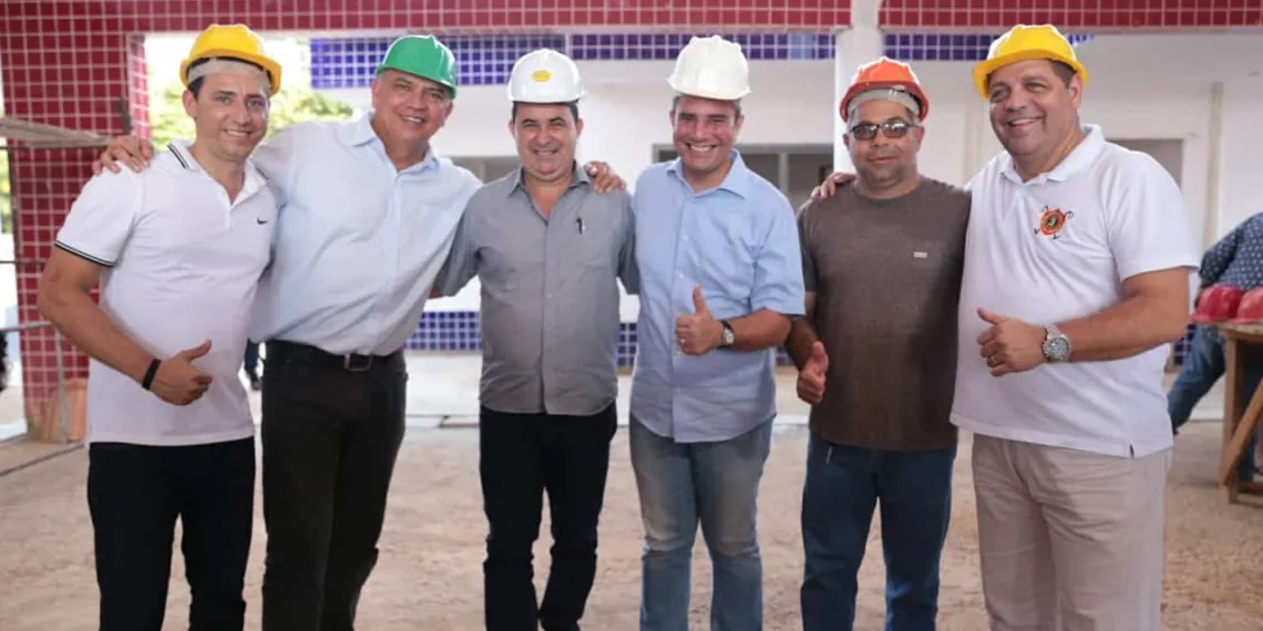 Gladson cumpre agenda nos municípios e recebe Carta Aberta dos moradores de Porto Acre