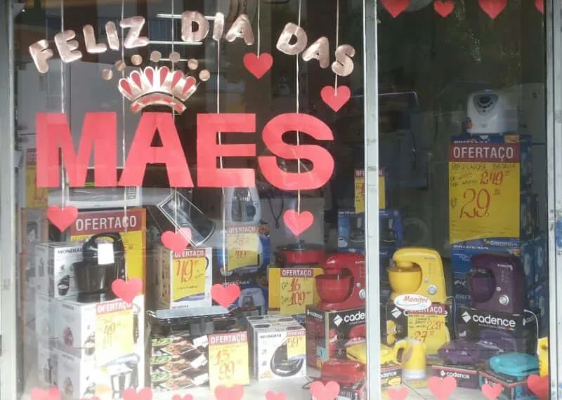 Comércio se prepara para o dia das mães