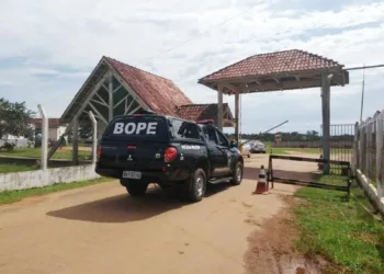 Um mês após fuga em massa, mais quatro detentos escapam de presídio