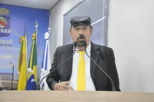 Lima chama PT de facção criminosa e causa revolta entre os vereadores do partido