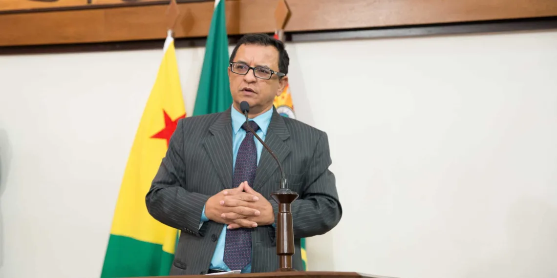Luiz Gonzaga pede ampliação do debate acerca da interligação energética entre o Juruá e o restante do país