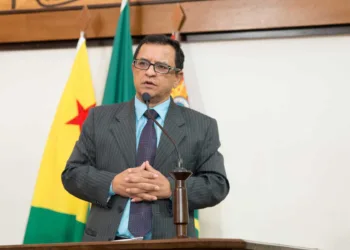 Luiz Gonzaga pede ampliação do debate acerca da interligação energética entre o Juruá e o restante do país