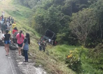 Acidente com caminhão do Exército deixa mais de 20 militares feridos no interior do Acre (Foto/ Rosevan Ferreira Arquivo pessoal)