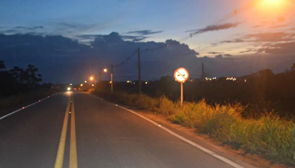 Tiroteios e ataques assustam moradores que precisam atravessar estrada no interior do Acre (Foto Adelcimar Carvalho G1)