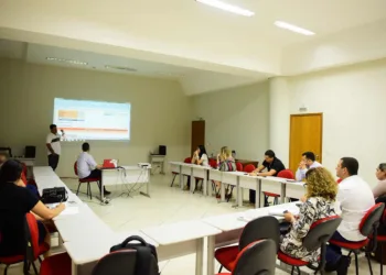 Prefeitura de Rio Branco apresenta planilhas de cálculo da tarifa de ônibus à Promotoria do Consumidor do MP