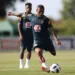 Lesão tira Douglas Costa do jogo do Brasil contra a Sérvia