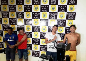 Polícia Civil apresenta cinco pessoas suspeitas de pertencimento à organização criminosa e homicídios