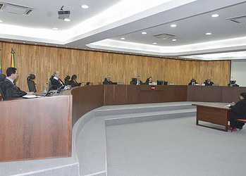 Justiça suspende lei que estabelece Estatuto da Família em Rio Branco