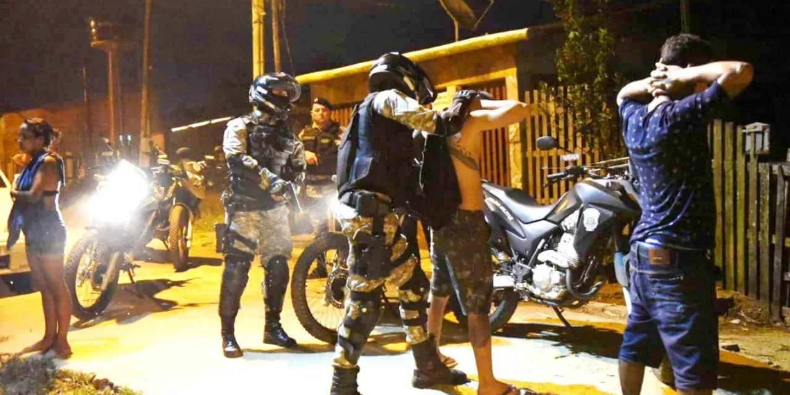 Polícia fez abordagem, colocou policiais em pontos estratégicos e reforçou o policiamento ordinário em Rio Branco (Foto Divulgação Segurança Pública do Acre)