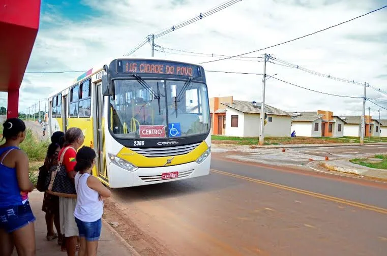 Usuários de ônibus já pagam mais caro pela passagem em Rio Branco