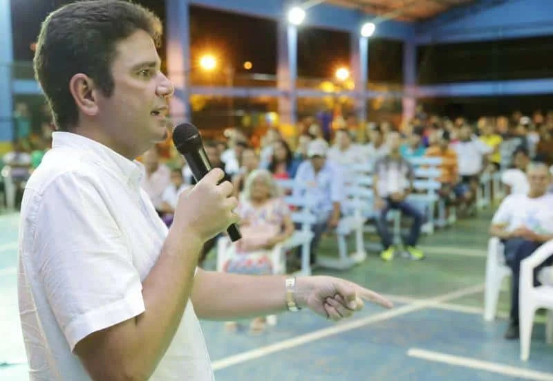 Senador Gladson Cameli presta contas de seu trabalho nos municípios do Juruá