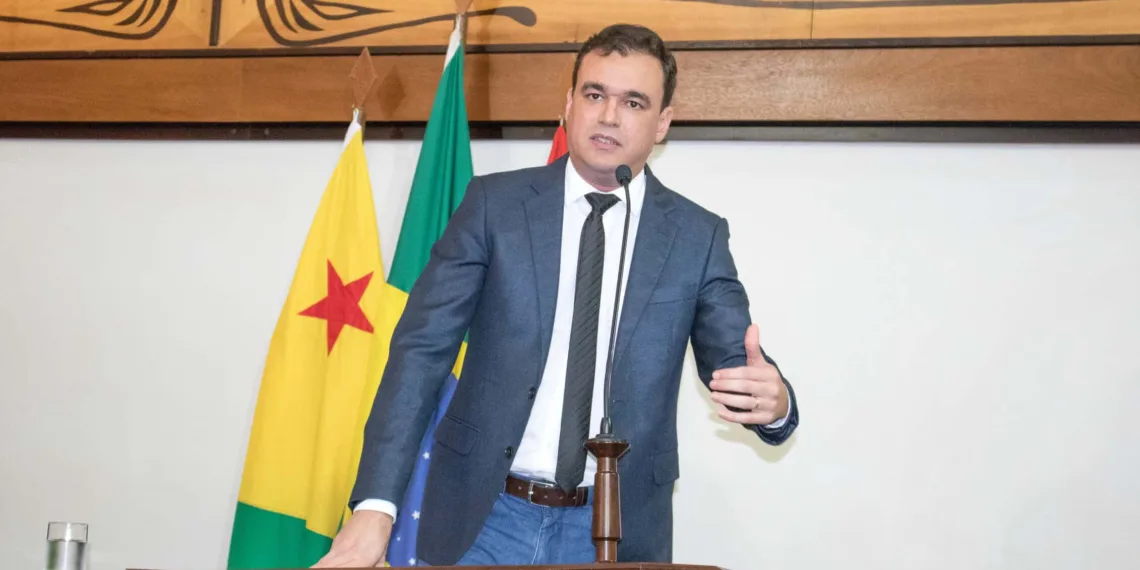 Deputado Daniel Zen destaca a reinauguração das escolas rurais