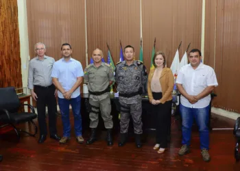 Prefeita faz visita de cortesia ao Comando da PM