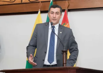 Deputado Jesus Sérgio diz que obras da BR-364 estão a todo vapor