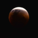 Brasília -Superlua e eclipse total ocorrem ao mesmo tempo, o  fenômeno conhecido como 'Lua de sangue', é observado na praça dos três poderes na capital federal (Marcello Casal Jr/Agência Brasil)