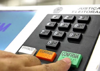 'Não é justo que o Acre faça um sacrifício sozinho', diz Perpétua sobre possível mudança no horário de votação em 2022