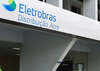 Venda da Eletrobras Acre pode aumentar a conta de luz e de água, diz sindicalista