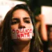 “Vivi um verdadeiro inferno”, conta vítima de violência doméstica